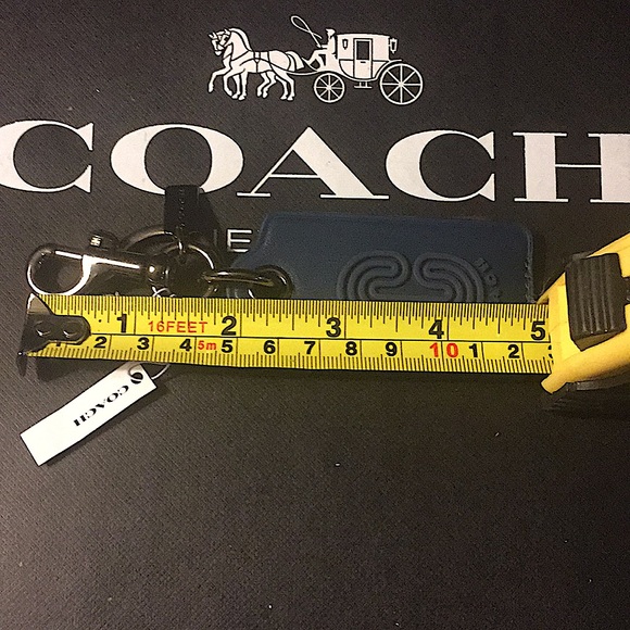 (UNISEX) COACH BOTTLE OPENER KEY FOB / KEYCHAIN - Picture 10 of 11